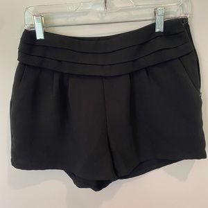 Forever 21 Shorts Black Size 6 NWT